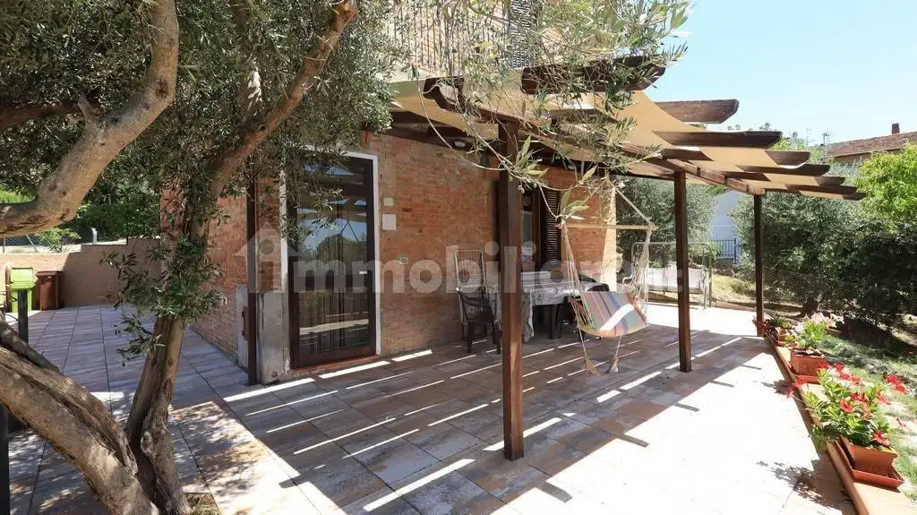 Casa indipendente in vendita a Chiusi