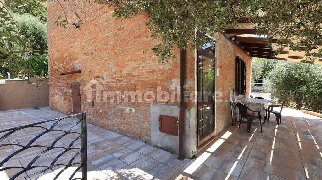 Terratetto unifamiliare 115 m², buono stato, Chiusi Scalo, Chiusi - foto 2