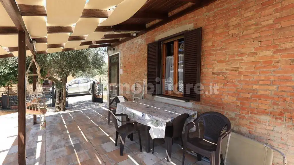 Terratetto unifamiliare 115 m², buono stato, Chiusi Scalo, Chiusi - foto 4