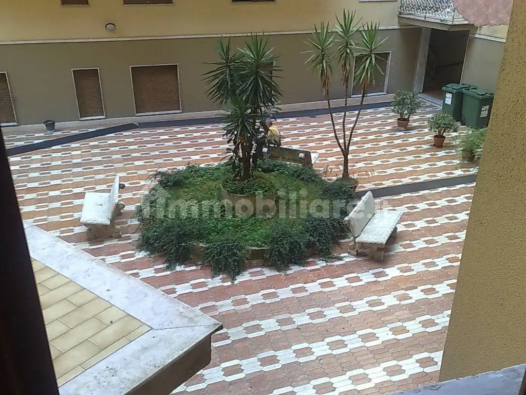 Bilocale via Piave 29, A. Annarumma, A. Gasperi, F. Tedesco, Avellino - foto 2