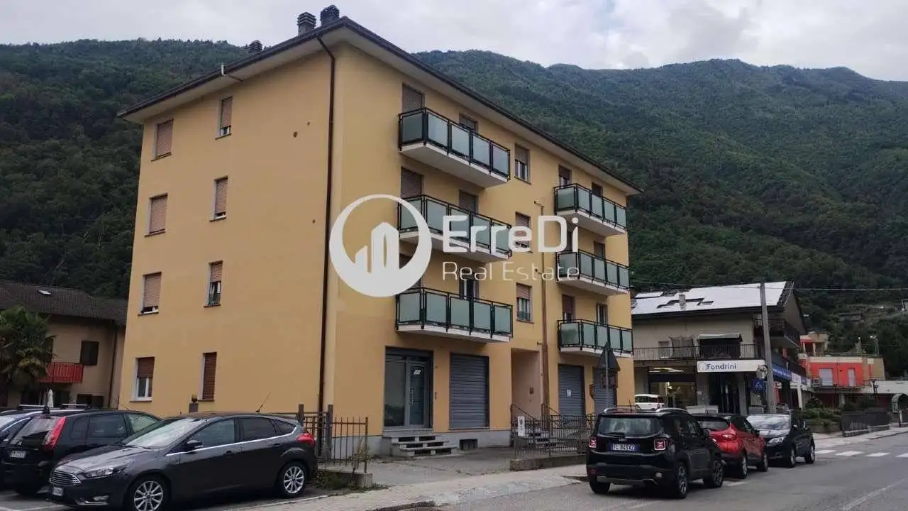 Trilocale via libertà, Centro, Ardenno - foto 2