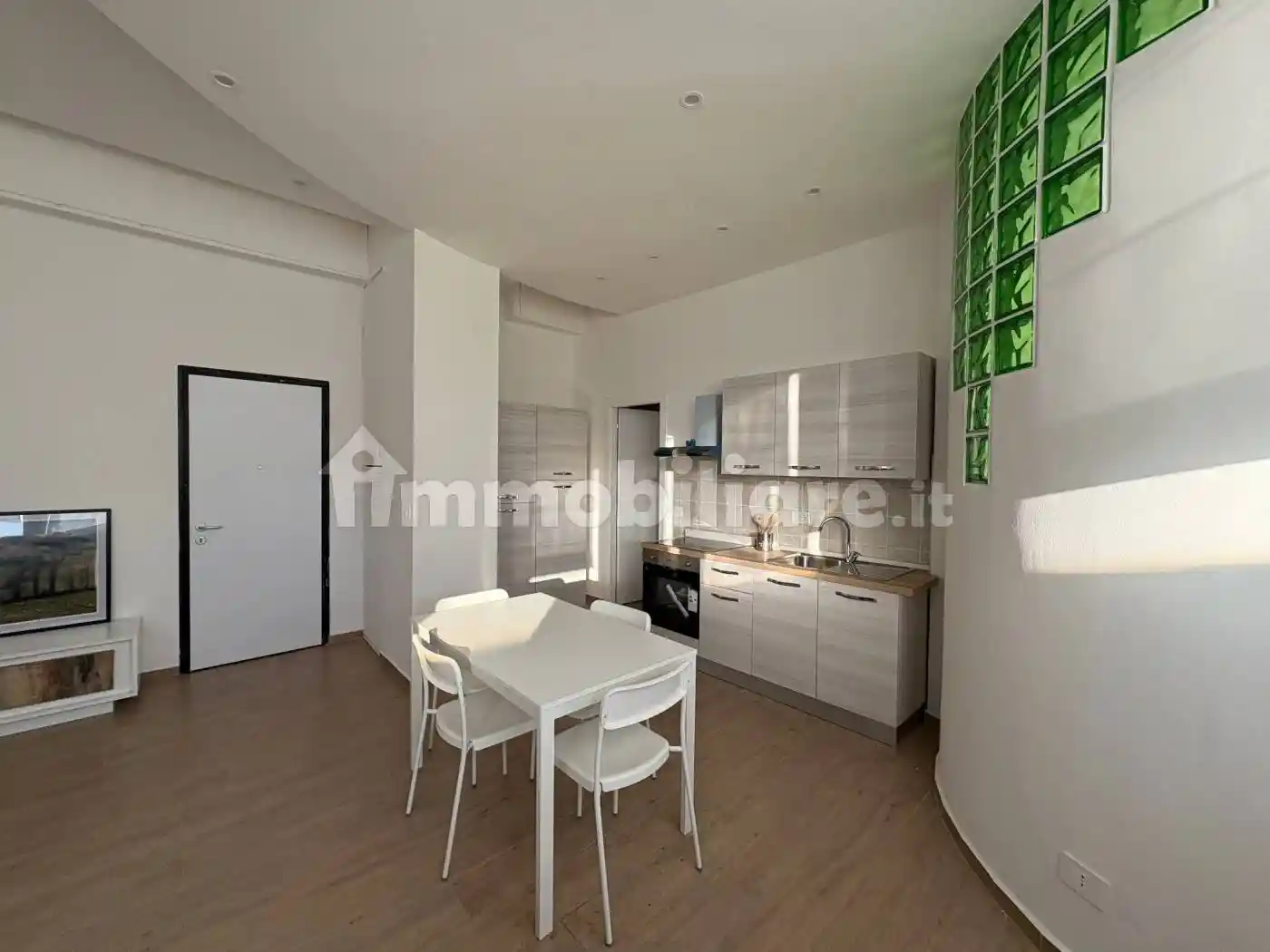 Appartamento in affitto a Ancona