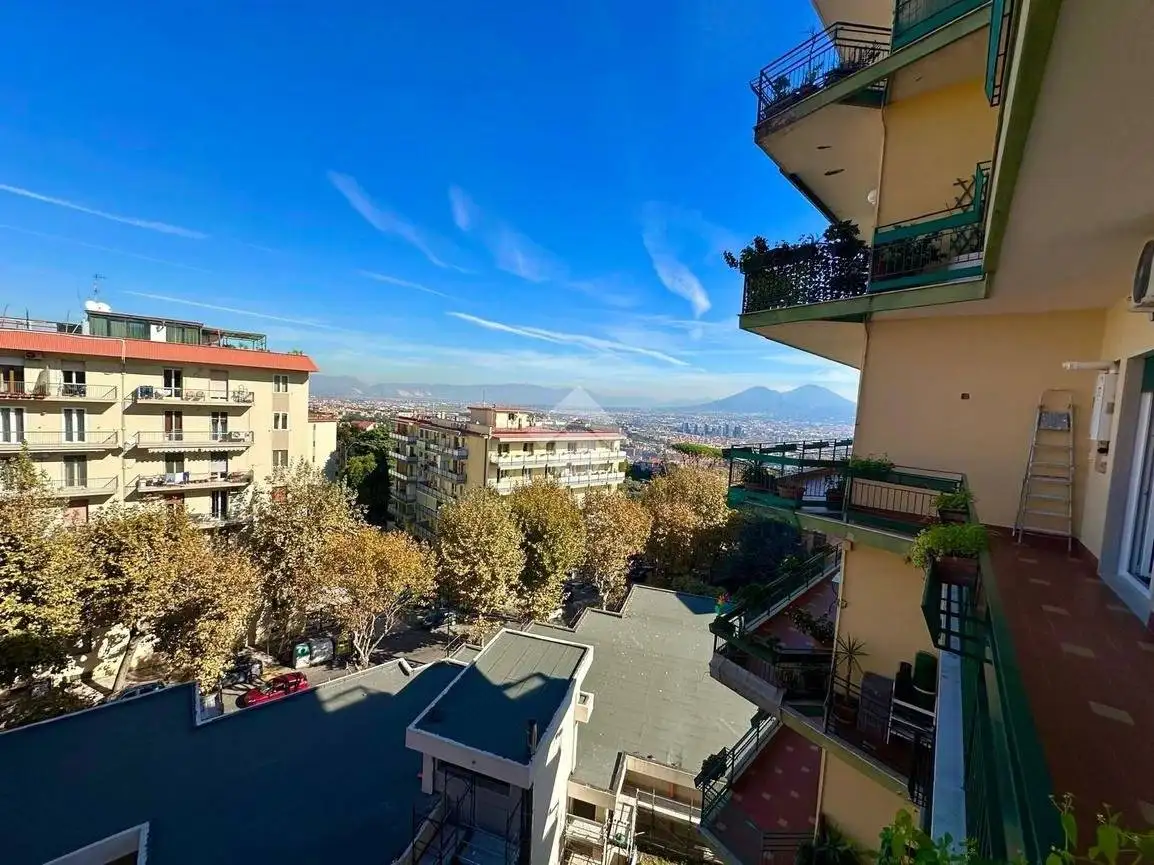 Appartamento in affitto a Napoli