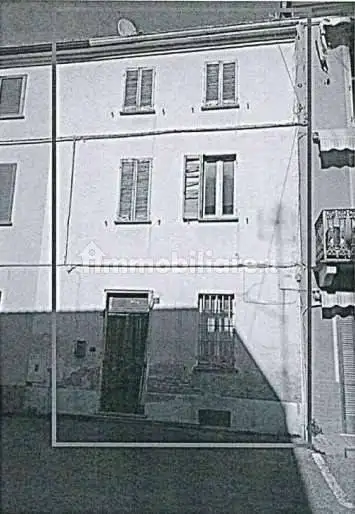 Casa indipendente in asta a Retorbido