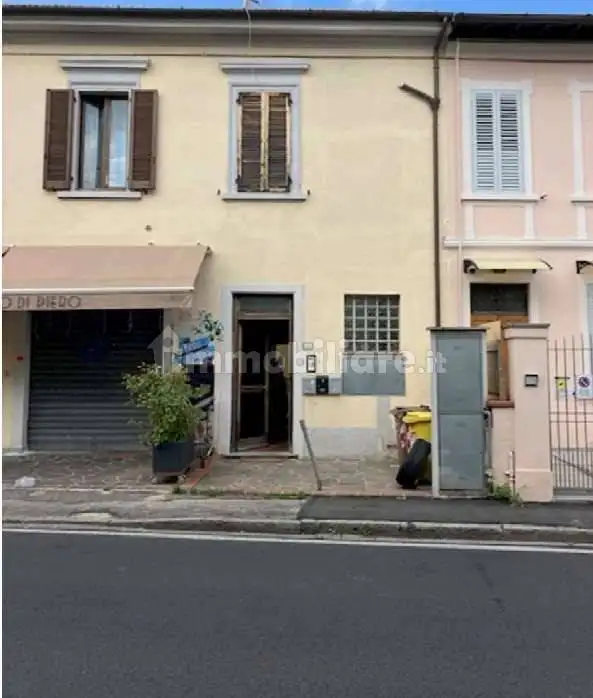 Casa indipendente in vendita a Prato