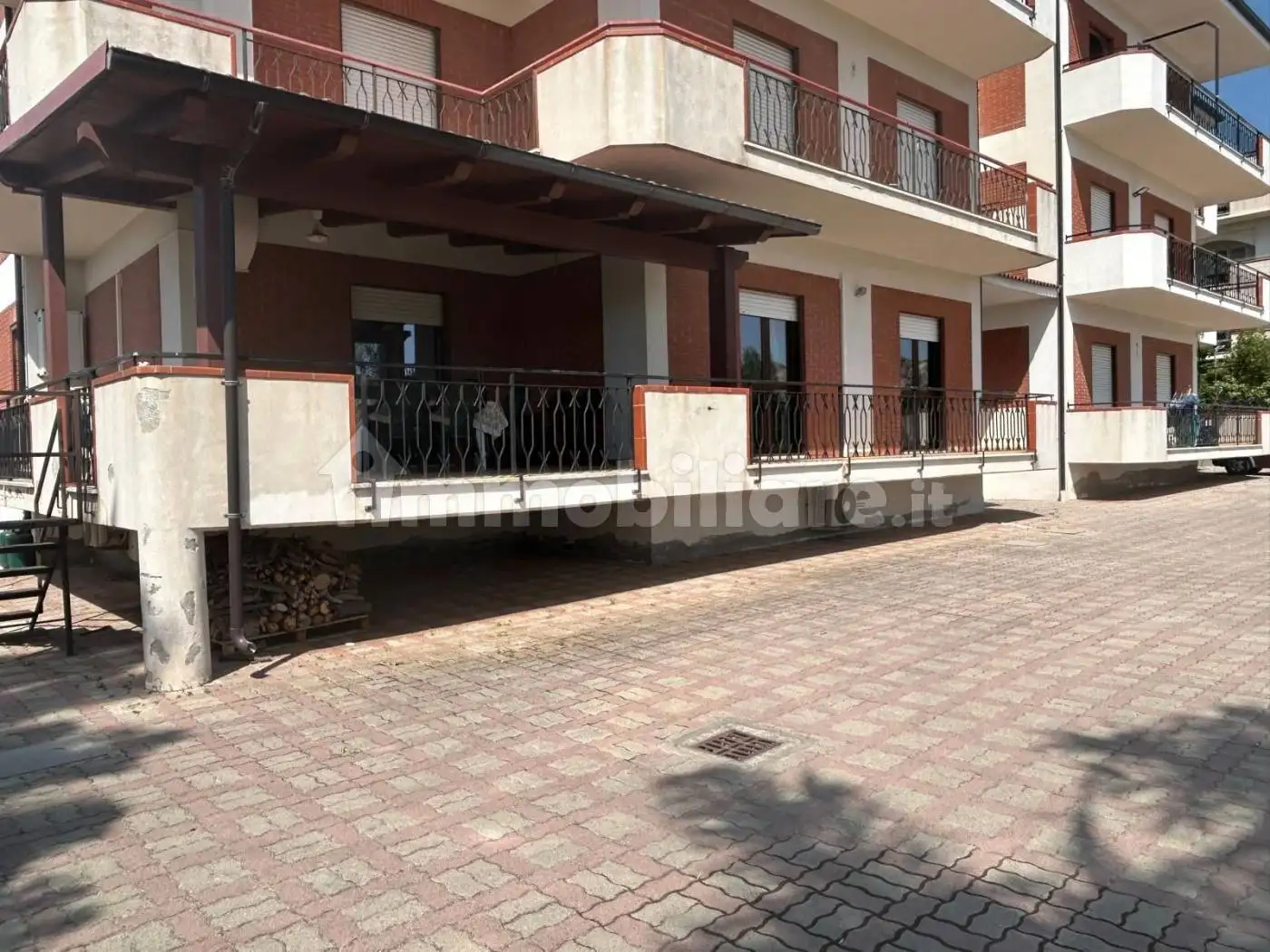 Appartamento in vendita a Roccella Ionica