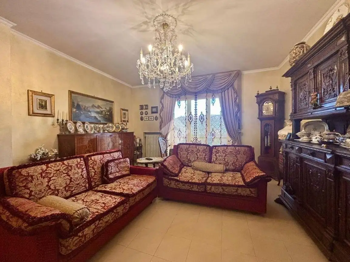 Appartamento in vendita a None