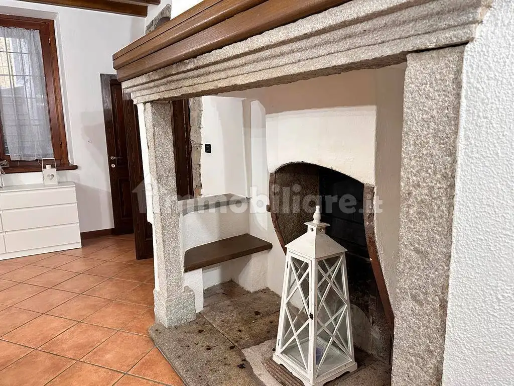 Trilocale via Giuseppe Garibaldi 9, Centro, Argegno - foto 3