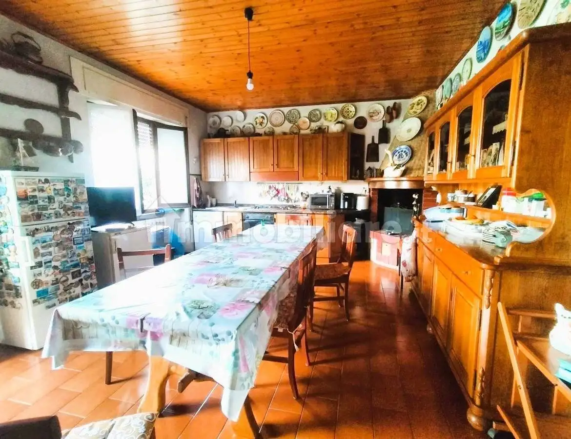 Appartamento in vendita a Carrara