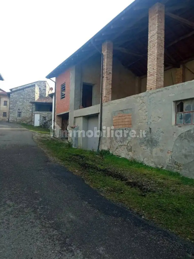 Rustico - Casale in vendita a Brallo di Pregola
