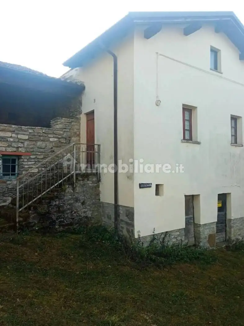 Rustico - Casale in vendita a Brallo di Pregola