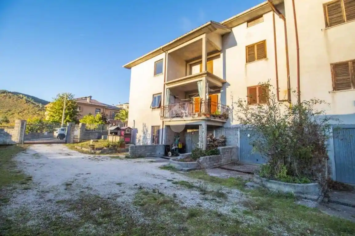 Quadrilocale via Monte Bianco 12, Centro, Cittaducale - foto 2