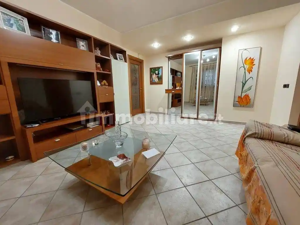 Appartamento in vendita a Acireale