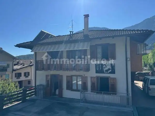 Villa in vendita a Rumo