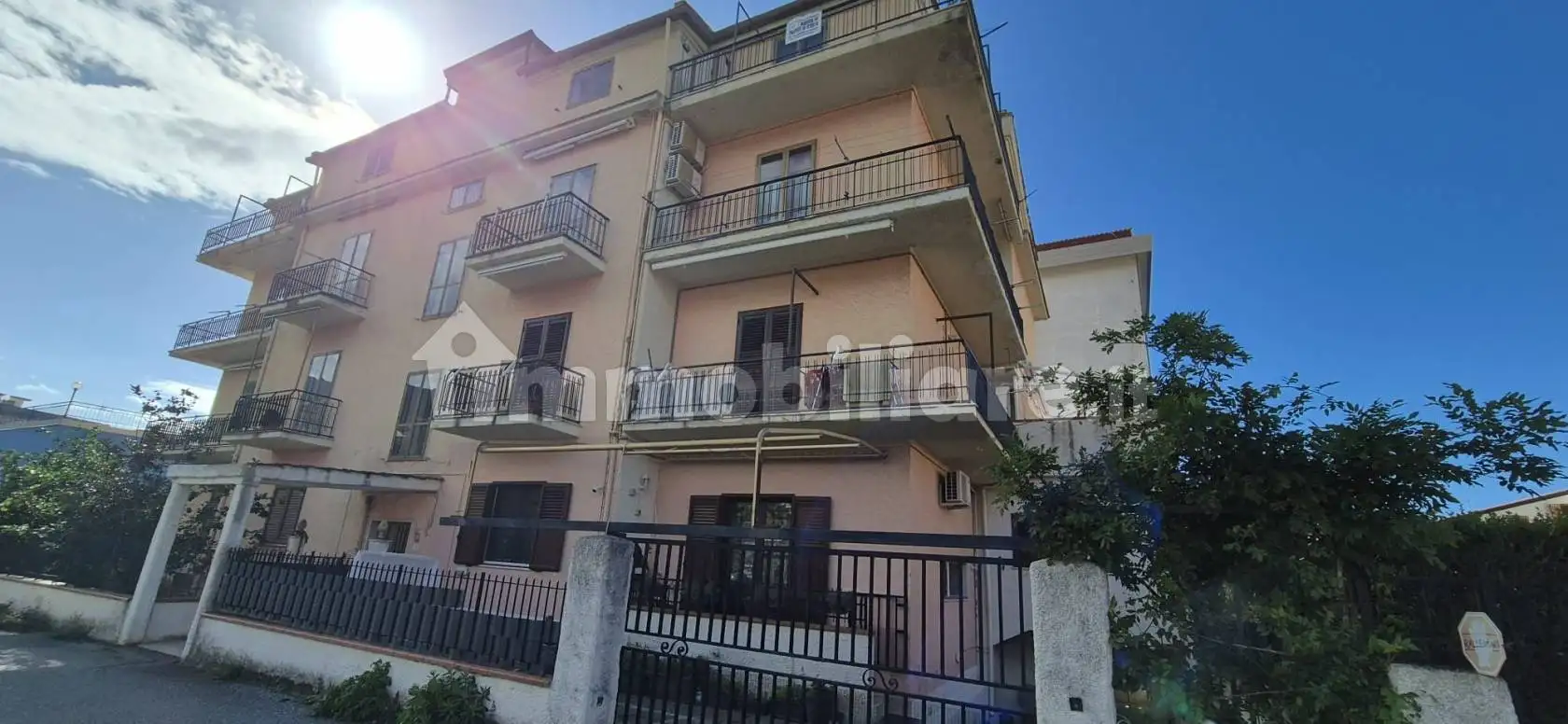 Appartamento in vendita a Paola