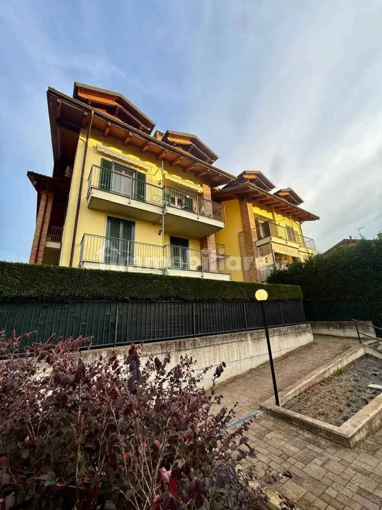 Appartamento in vendita a Riva Presso Chieri