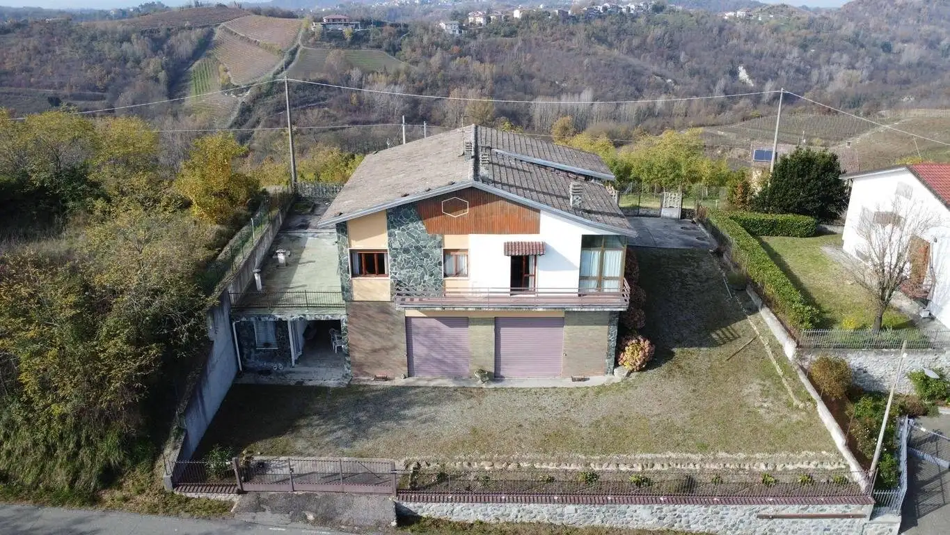 Casa indipendente in vendita a Parodi Ligure