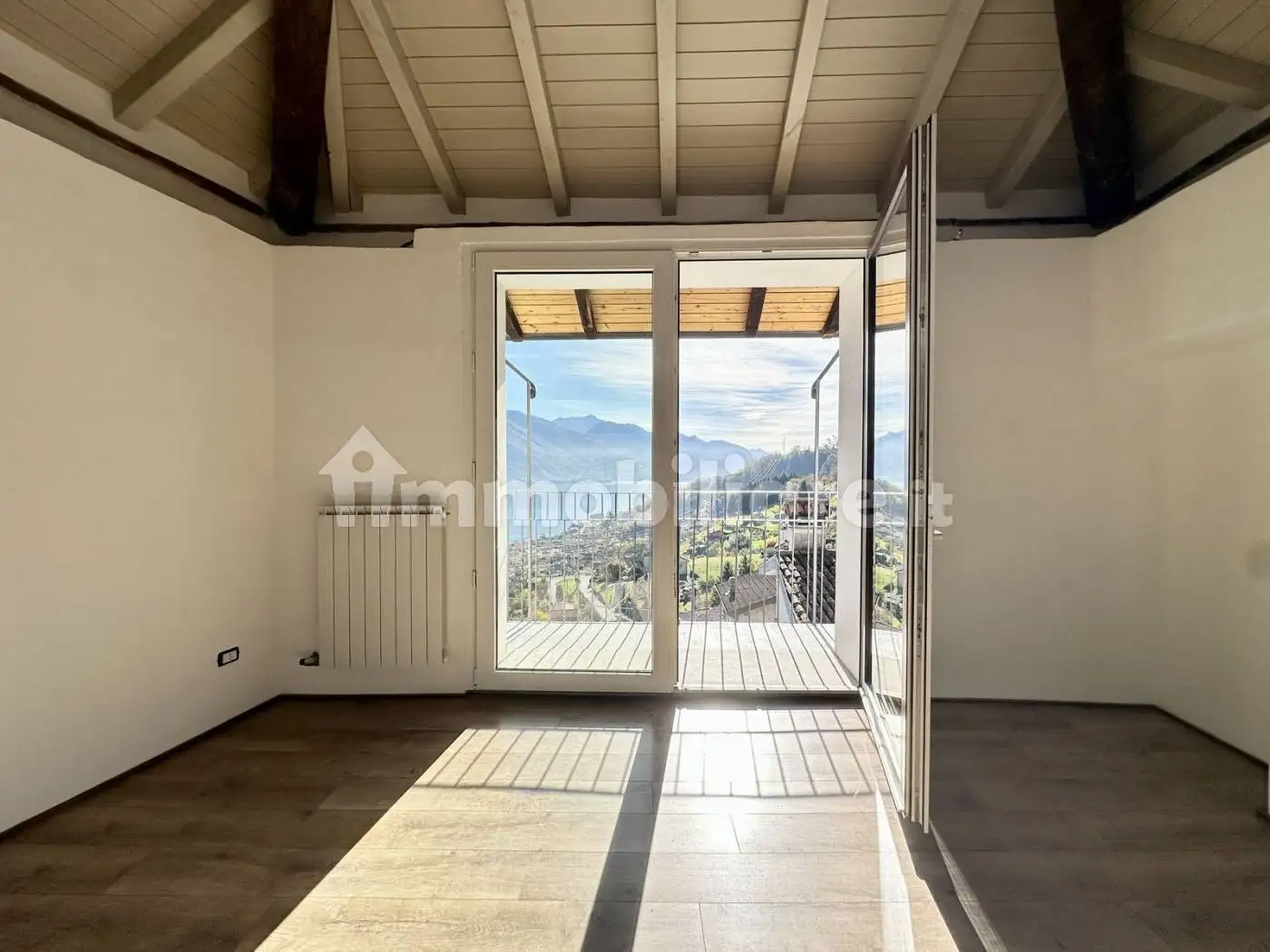 Appartamento in vendita a Musso