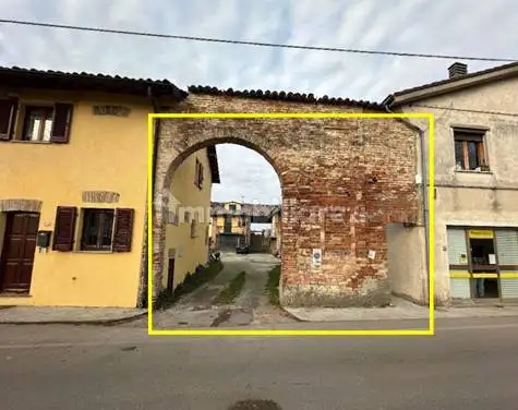 Casa indipendente in asta a Casatisma
