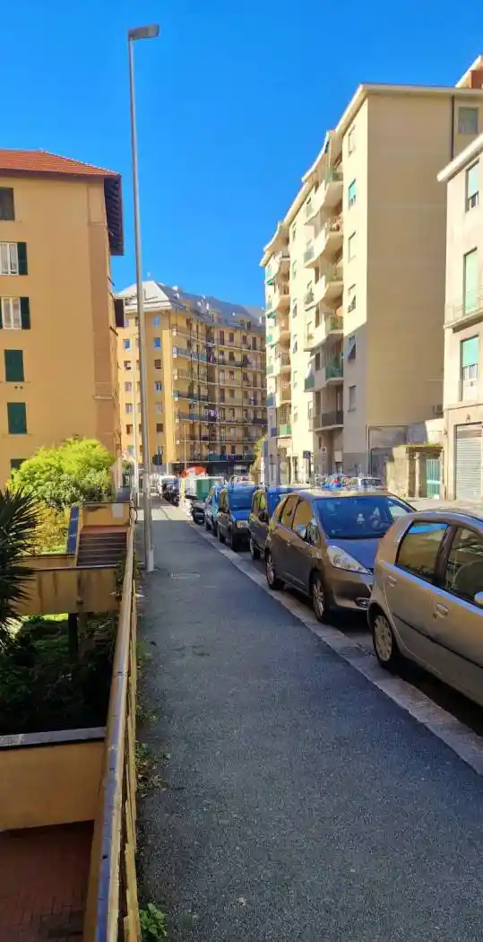 Appartamento in vendita a Genova