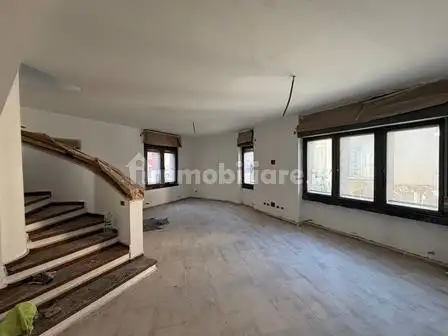 Appartamento in vendita a Leffe