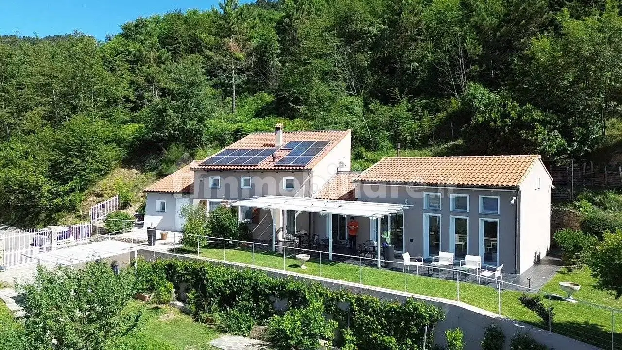 Villa in vendita a Magliolo