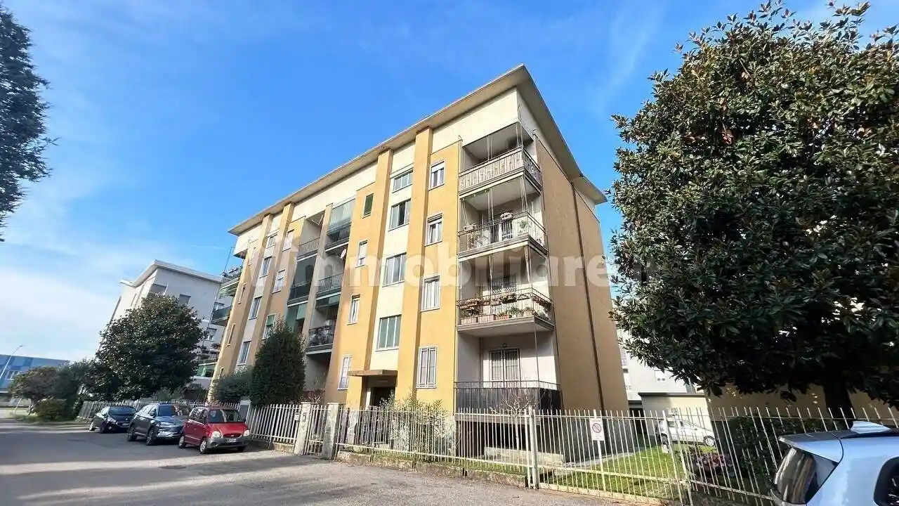 Appartamento in vendita a Lainate