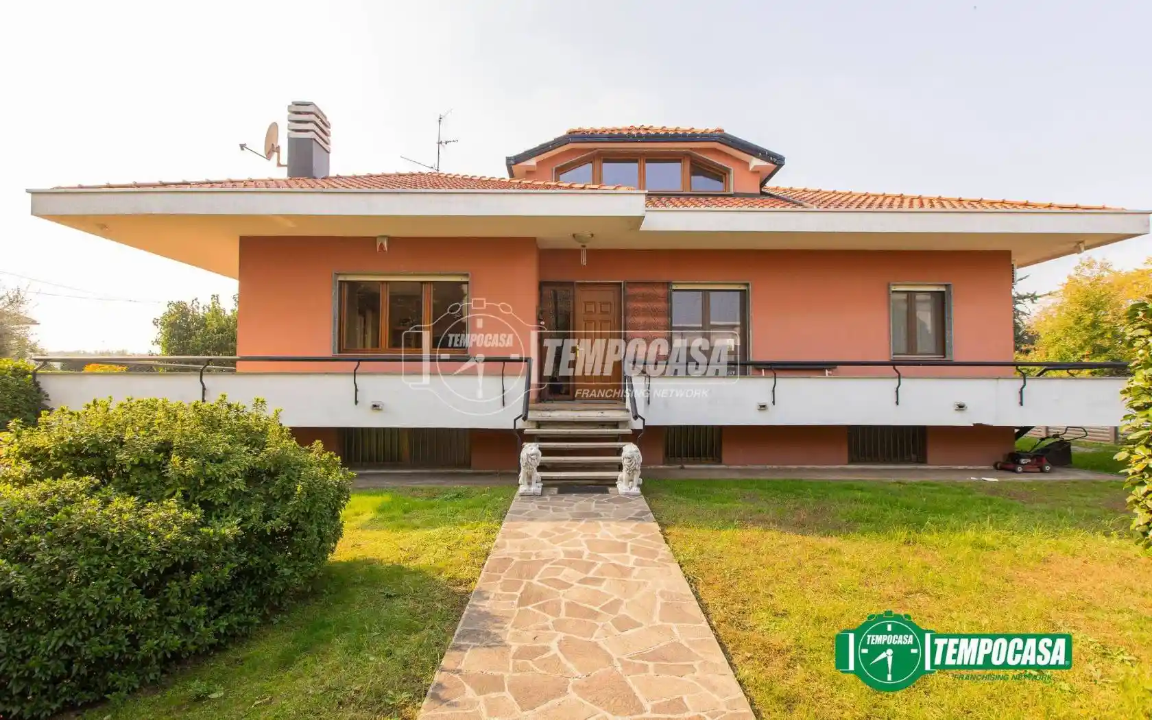 Villa in vendita a Magnago