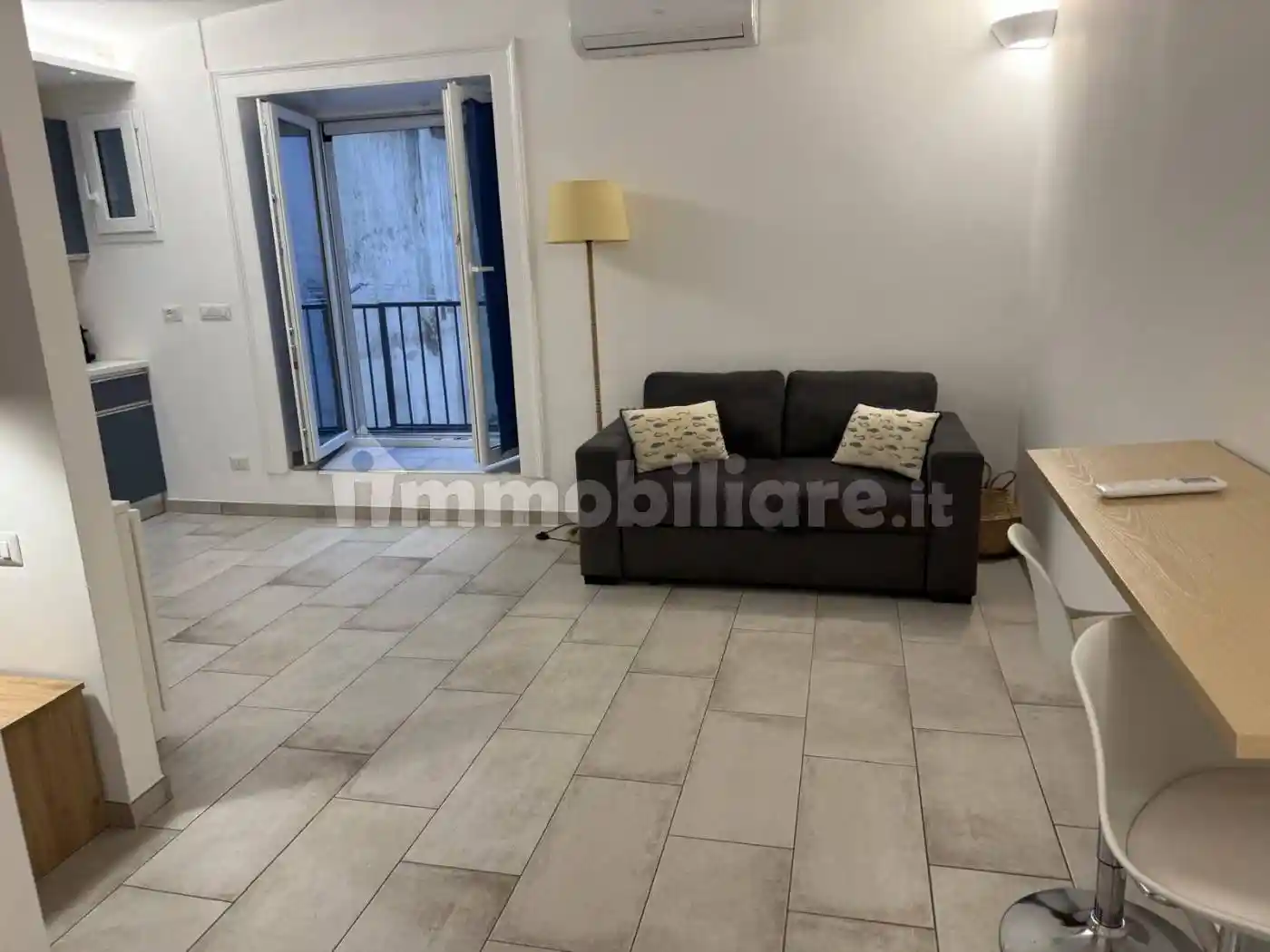 Monolocale via San Carlo alle Mortelle 6, Monte di Dio, Napoli - foto 4