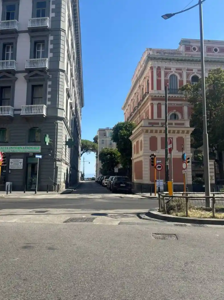 Appartamento in vendita a Napoli