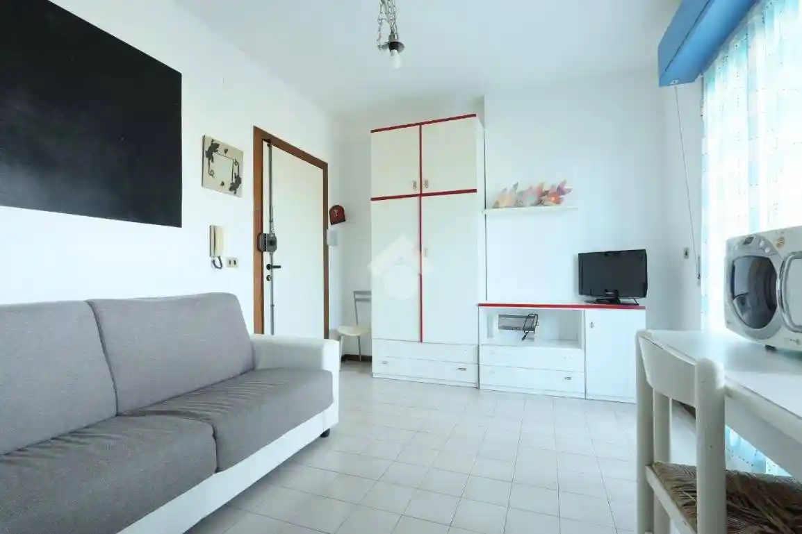 Monolocale via Camillo Benso Conte di Cavour 87, Lungomare Marconi, Alba Adriatica - foto 3