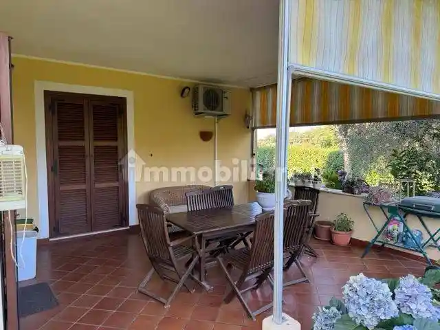Villa bifamiliare Strada Pozzo Ranieri, Teverina, Viterbo - foto 2