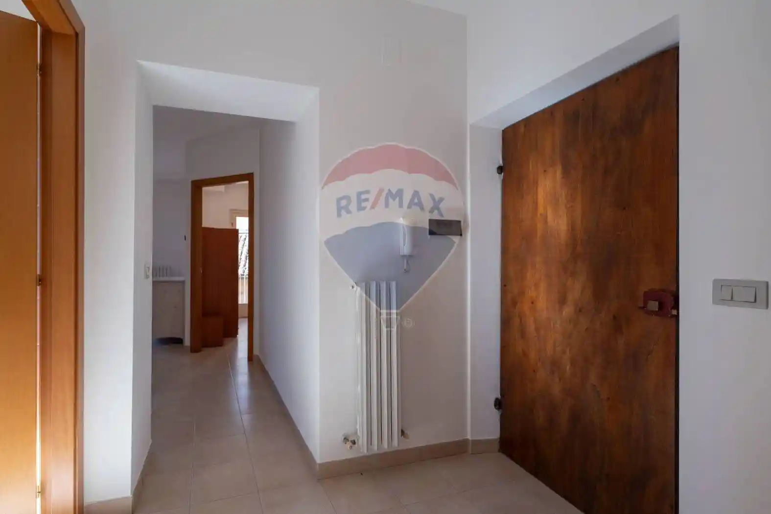 Quadrilocale corso Giacomo Leopardi 16, Centro, Cupramontana - foto 4