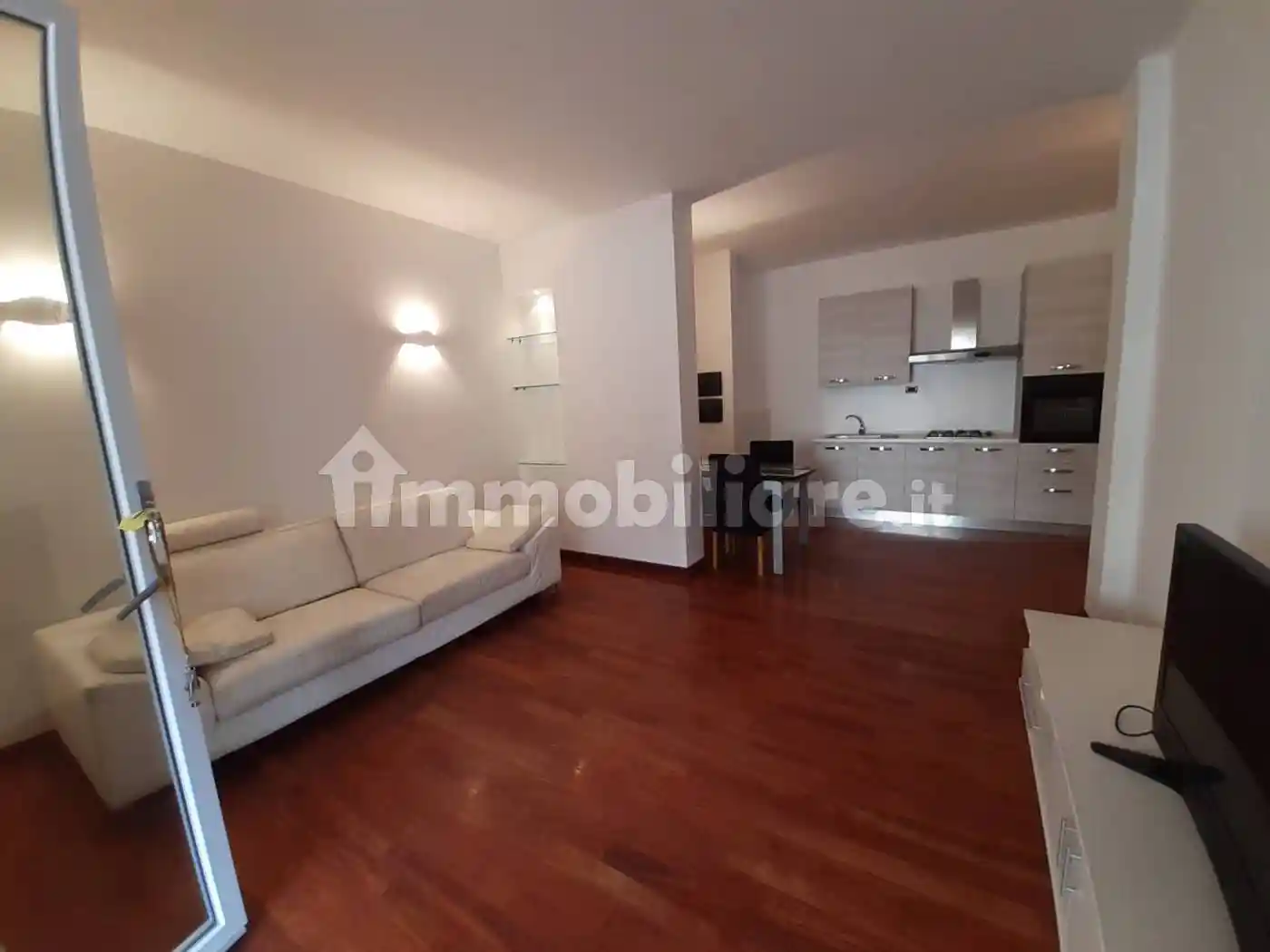 Palazzo - Edificio in Affitto - foto 3