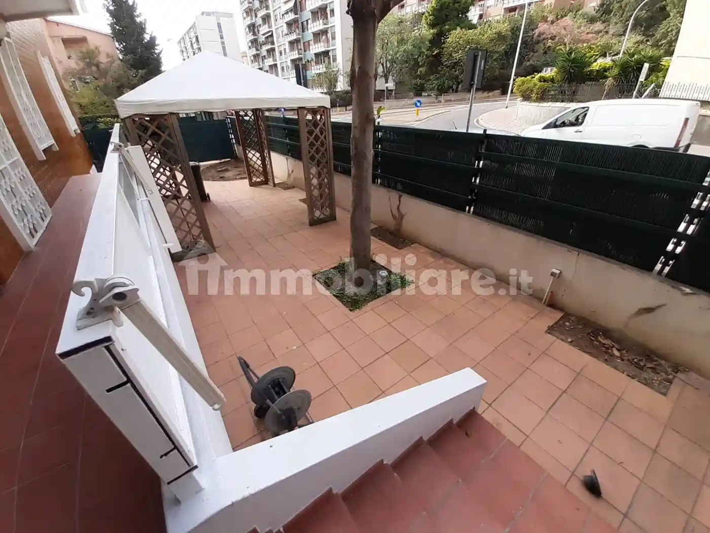 Palazzo - Edificio in Affitto - foto 4