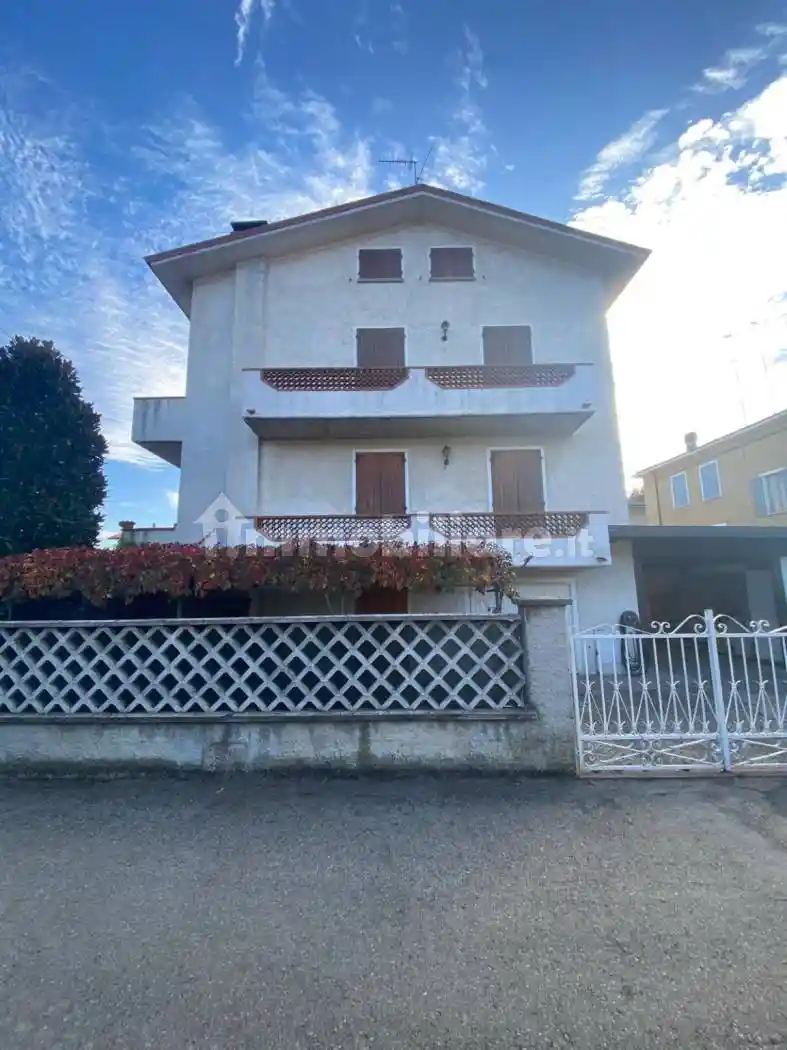 Villetta a schiera in vendita a Scandiano