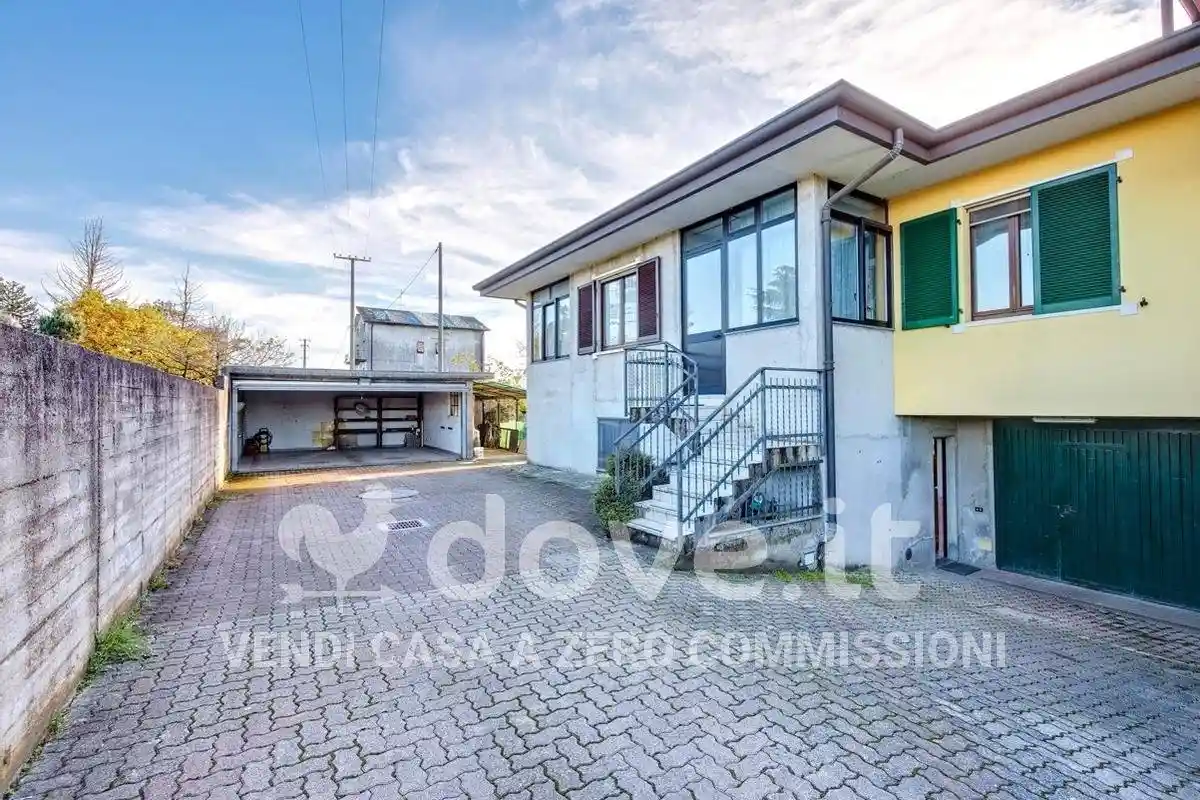 Villa in vendita a Gerenzano