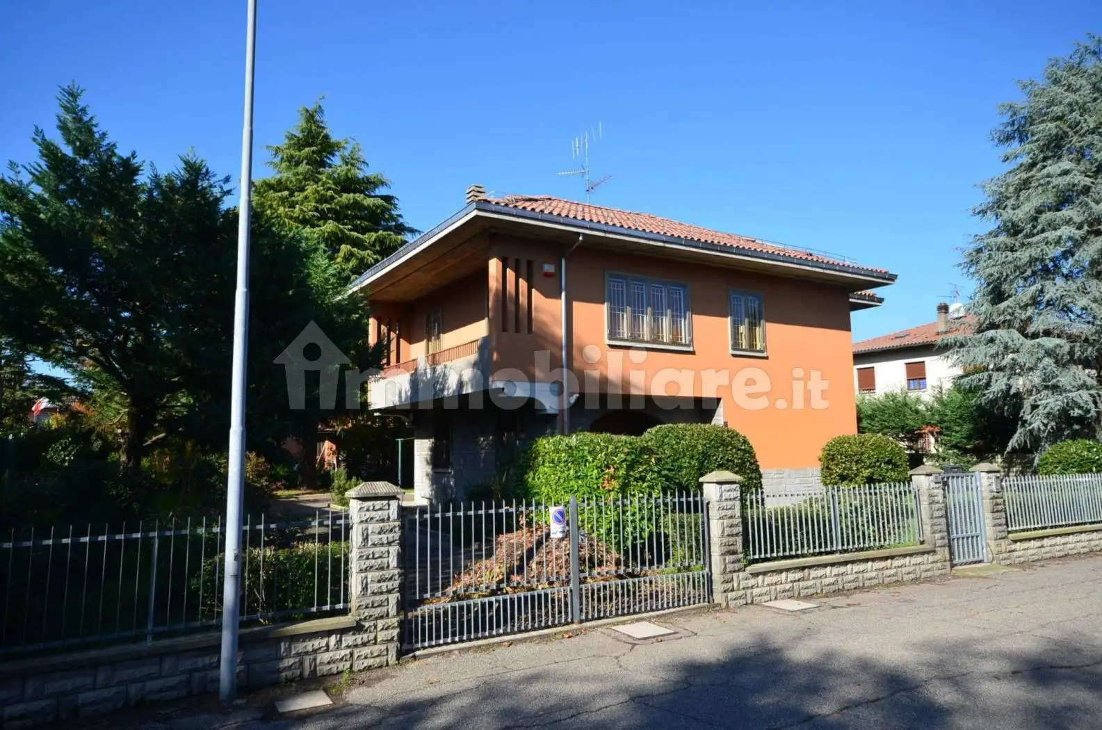 Villa in vendita a Valsamoggia