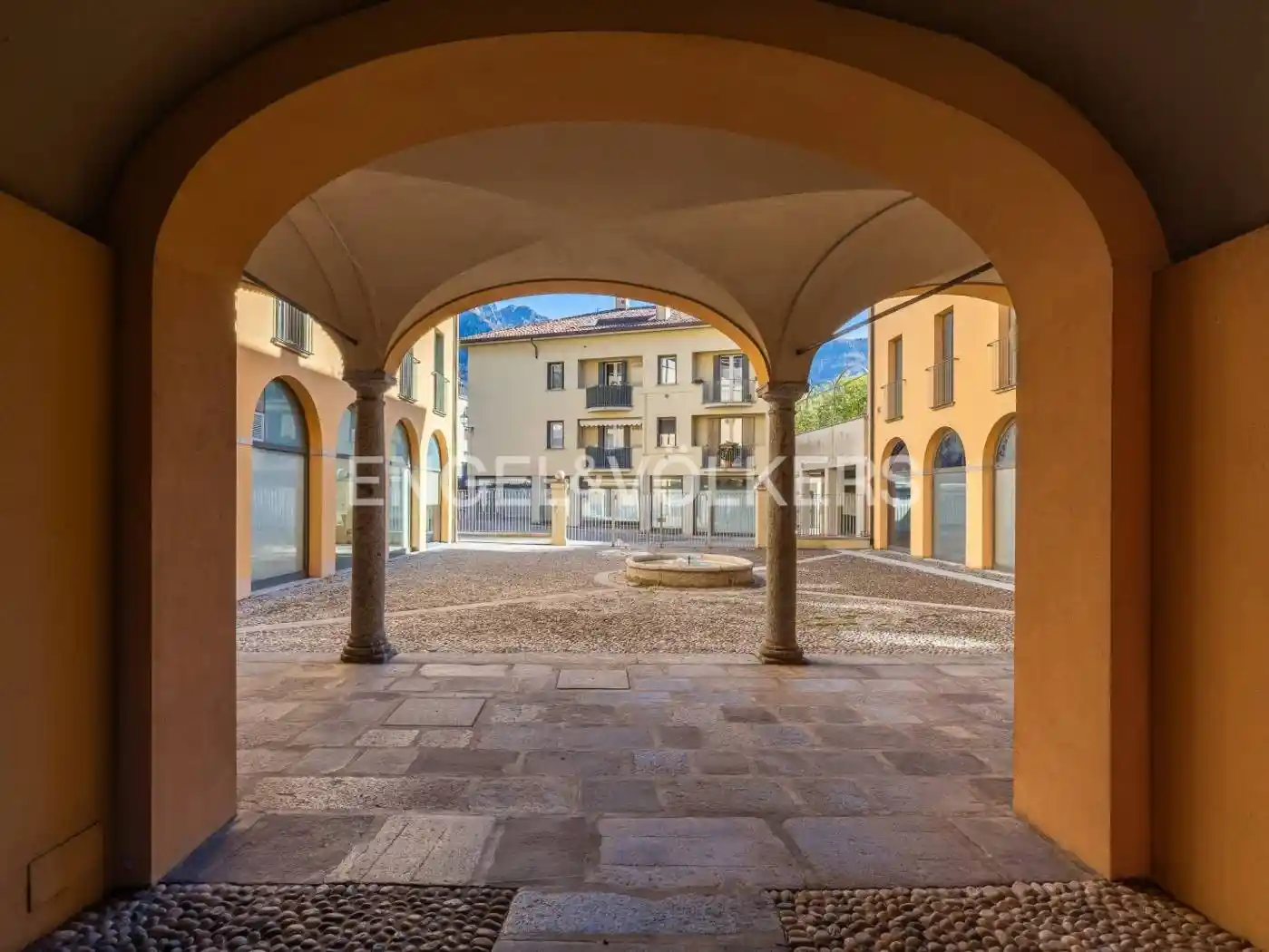 Bilocale via Monsignor Mauro Luigi Moneta, Castello, Lecco - foto 3