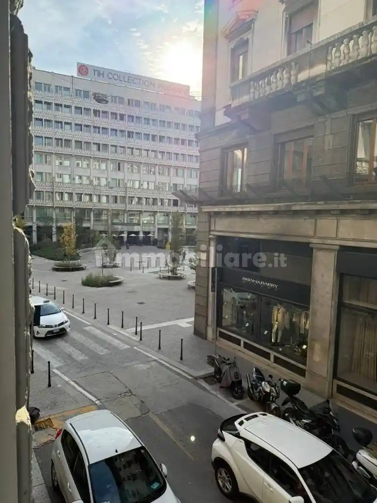 Bilocale via Felice Cavallotti 17, Borgogna - Largo Augusto, Milano - foto 3