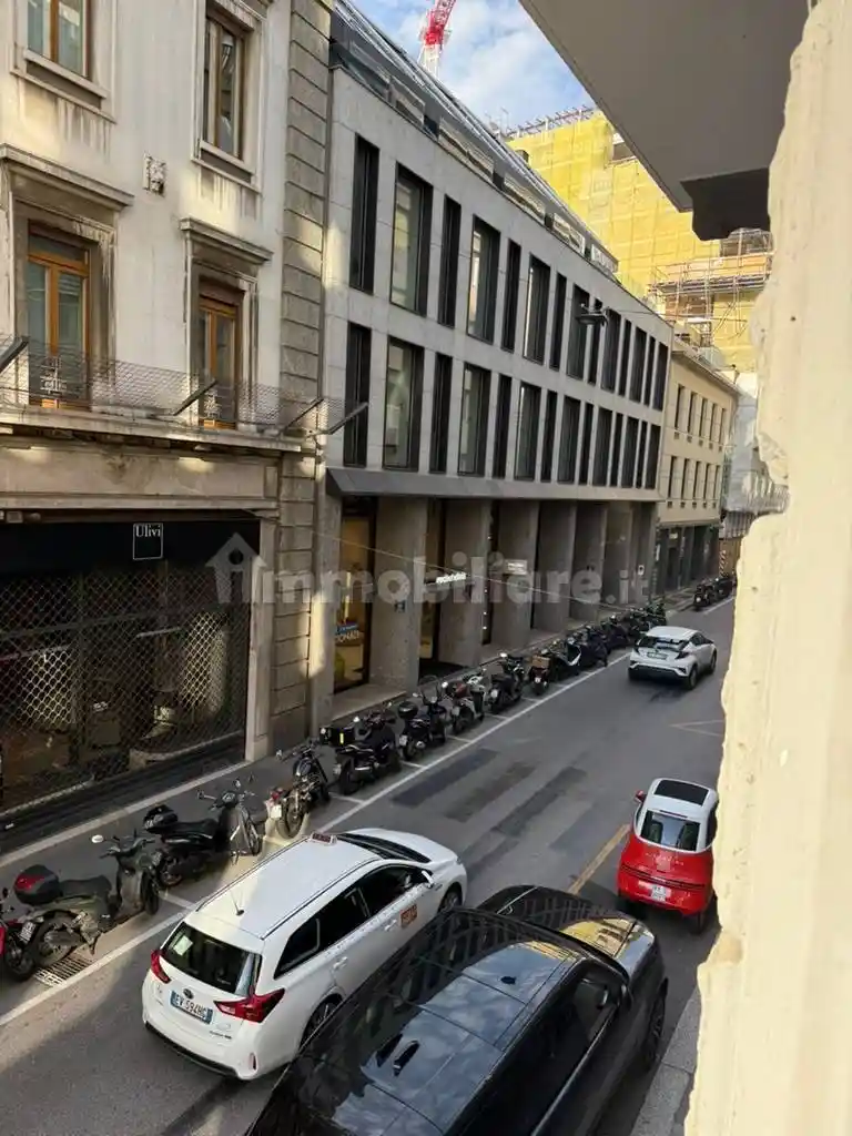 Bilocale via Felice Cavallotti 17, Borgogna - Largo Augusto, Milano - foto 4