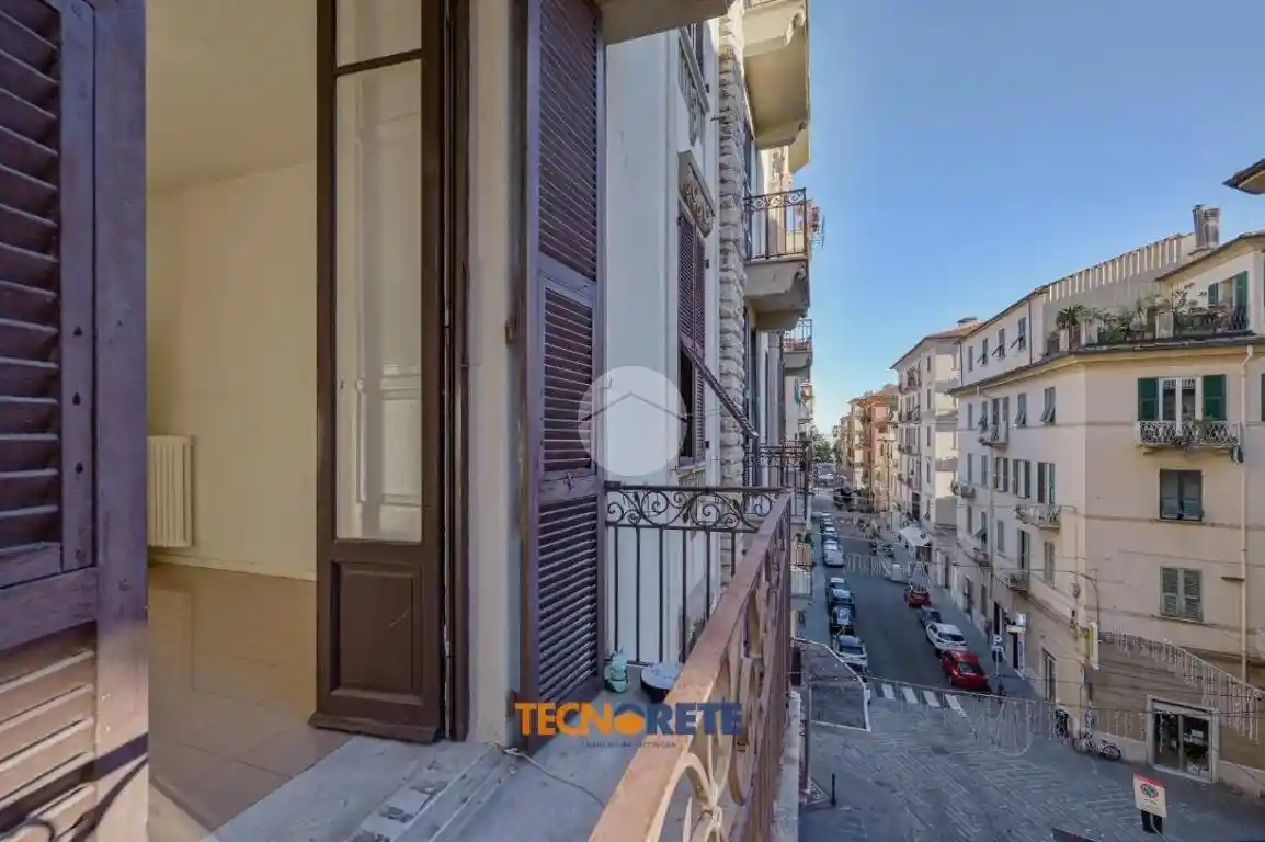 Appartamento via Alessandro Manzoni 60, Centro Storico, La Spezia - foto 3