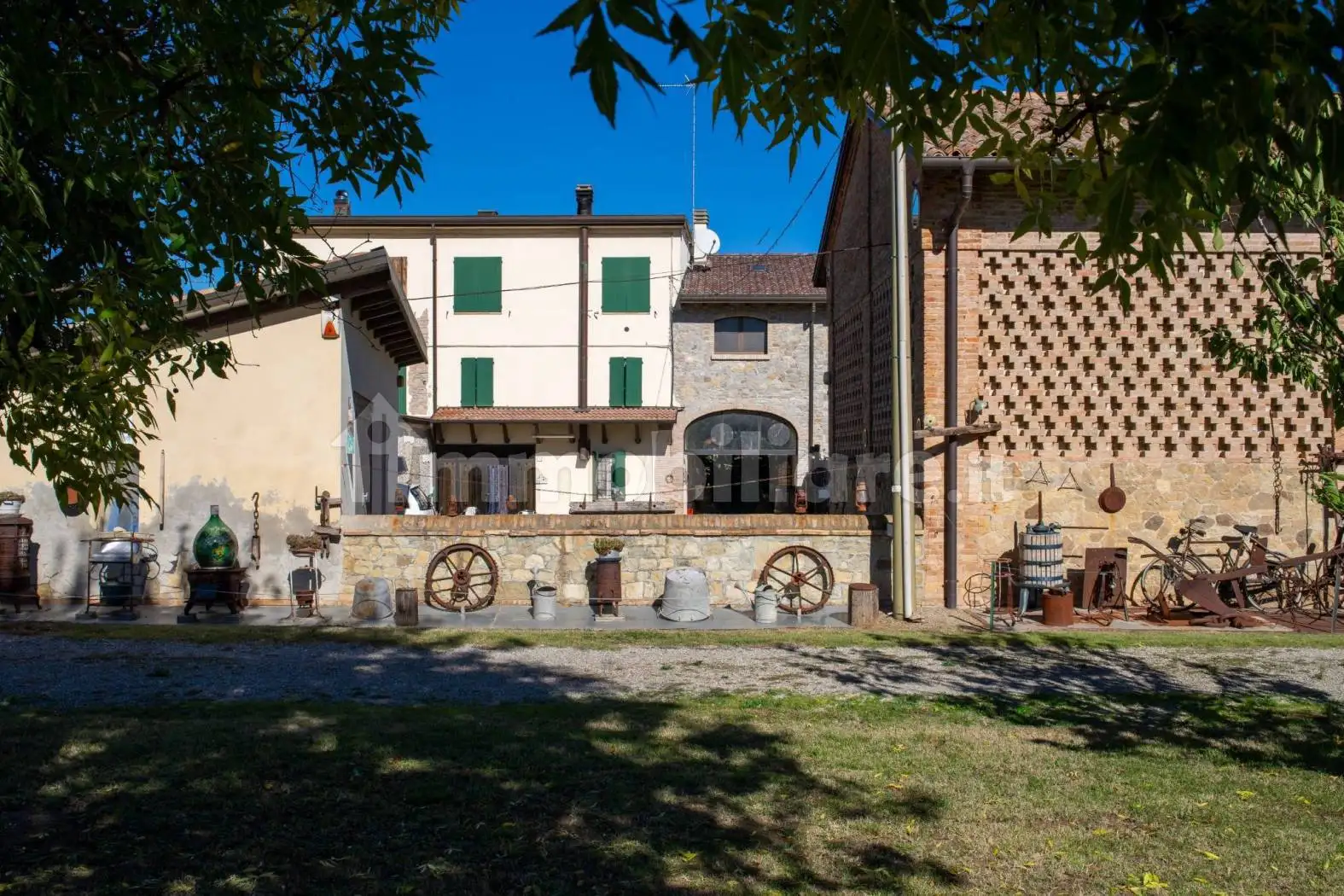 Rustico - Casale in vendita a Felino