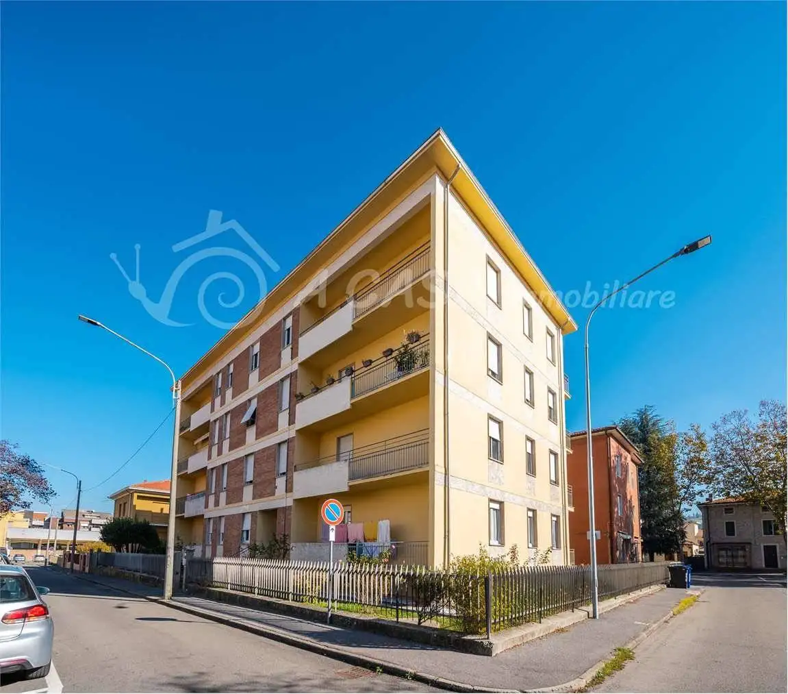 Appartamento in vendita a Langhirano