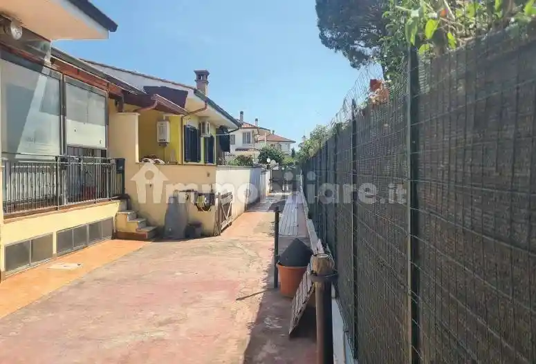 Villa in vendita a Ardea