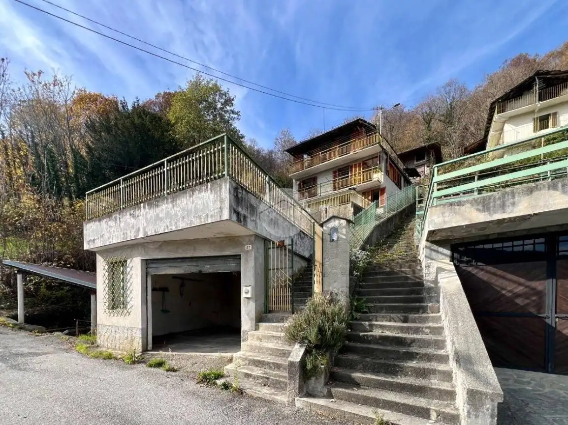 Casa indipendente in vendita a Traves