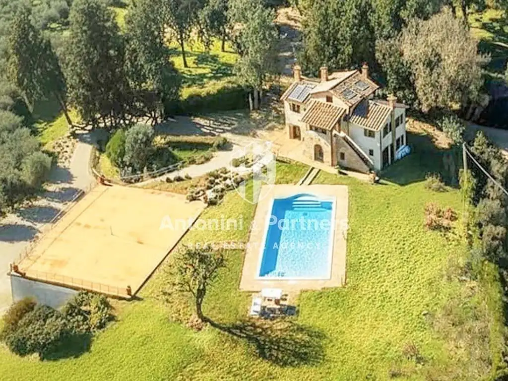 Rustico - Casale in vendita a Castiglione del Lago