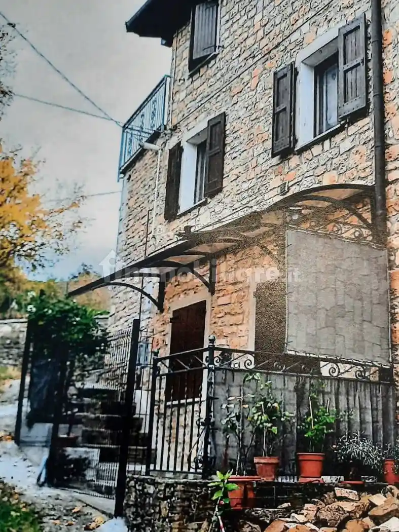 Villetta a schiera in vendita a Serramazzoni