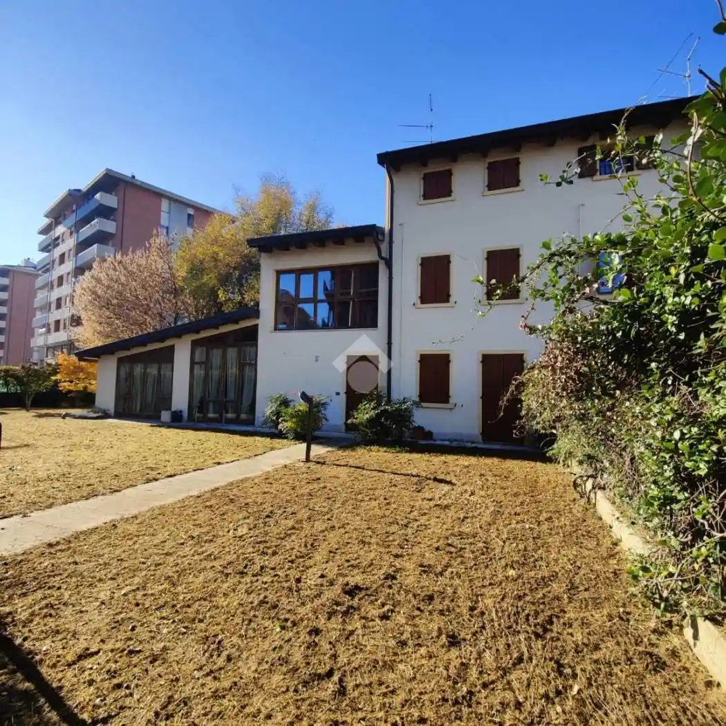 Villetta a schiera in vendita a Verona