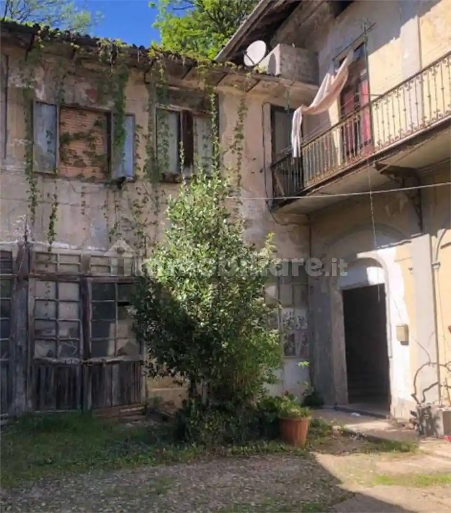 Appartamento all'asta via Dott. Giuseppe Broggi, 3, Castiglione Olona - foto 2